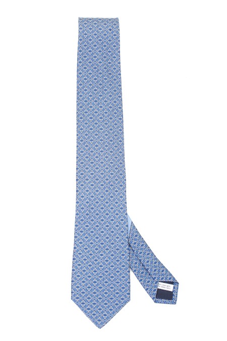 Shop SALVATORE FERRAGAMO  Cravatta: Salvatore Ferragamo cravatta in twill di pura seta decorata da una stampa grafica.
Fondo a 8 cm.
Composizione: 100% seta.
Fabbricato in Italia.. 350915 STELLA-002